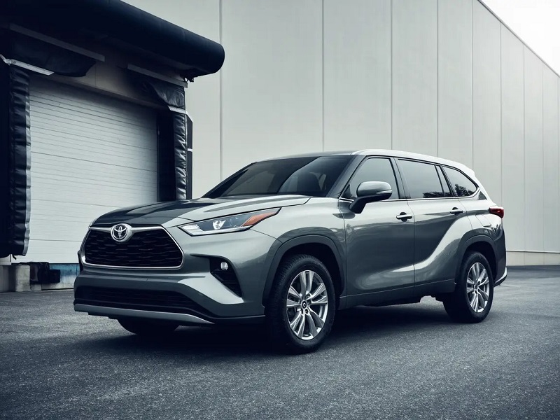 Tá díol maith ag Toyota Highlander sa bhaile agus ag méadú ar fud an domhain