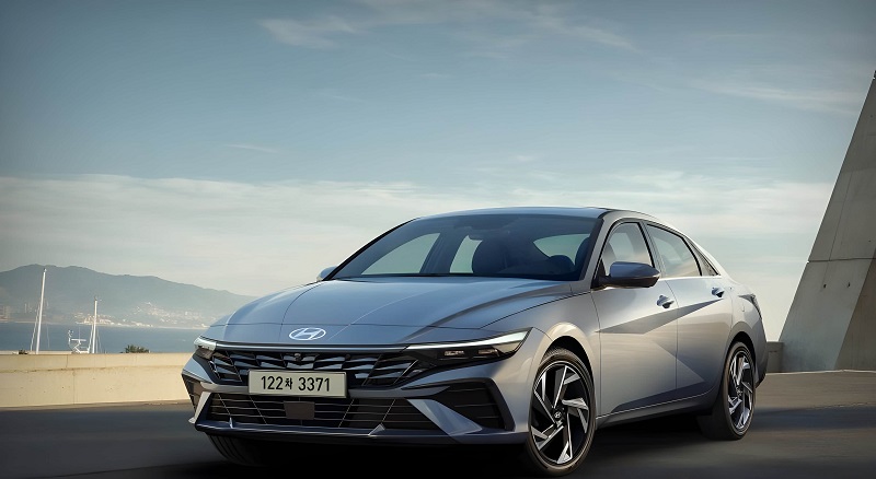 Díoltóir Domhanda Hyundai Elantra Seolta Thar Lear, Cumasaíonn Neart Táirge Chothrom Margadh Carranna Paisinéirí Domhanda